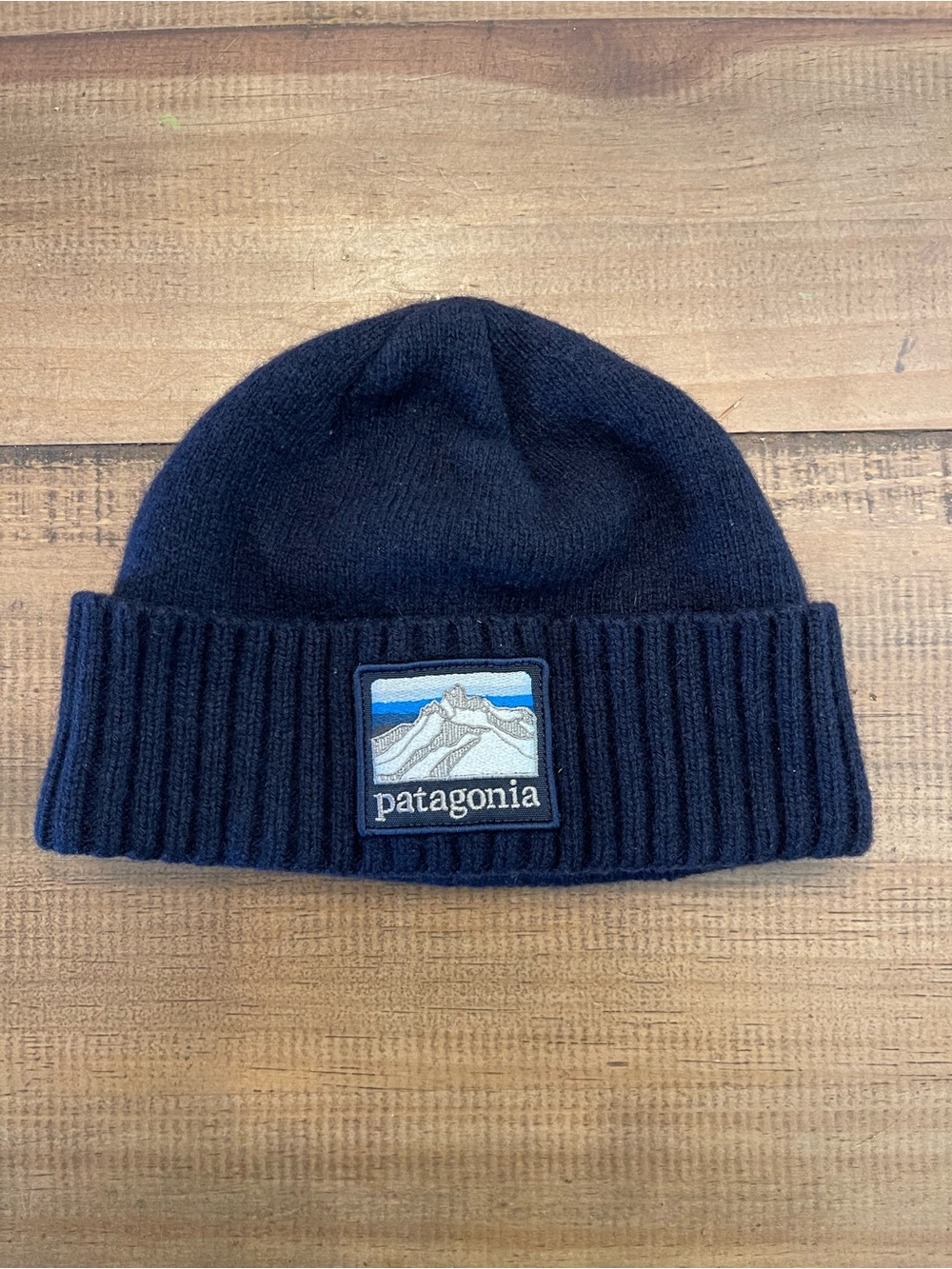 Patagonia Men’s Dark Blue Knit Beanie with Mountain Patch